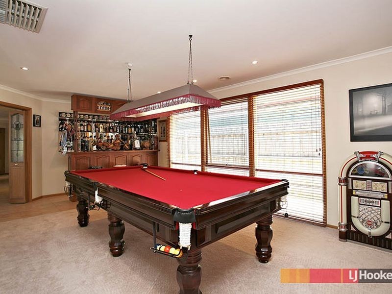 1 Huntingdale Close, Cranbourne VIC 3977