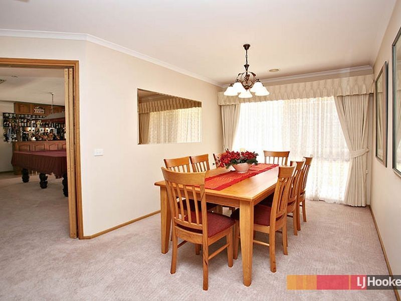 1 Huntingdale Close, Cranbourne VIC 3977