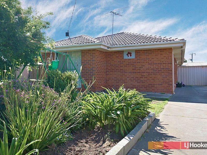 3 Ruffles Court, Cranbourne VIC 3977