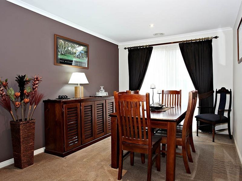 8 Galway Place, Cranbourne VIC 3977