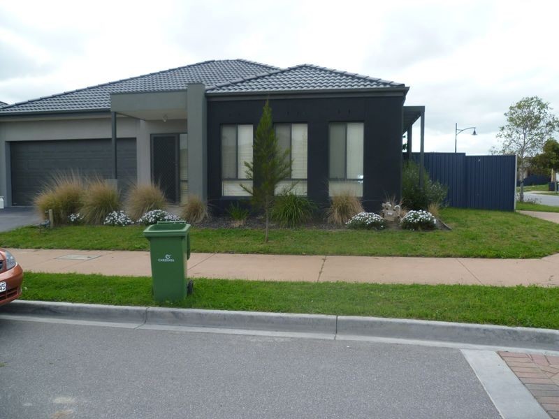 7 Acorn Lane, Pakenham VIC 3810