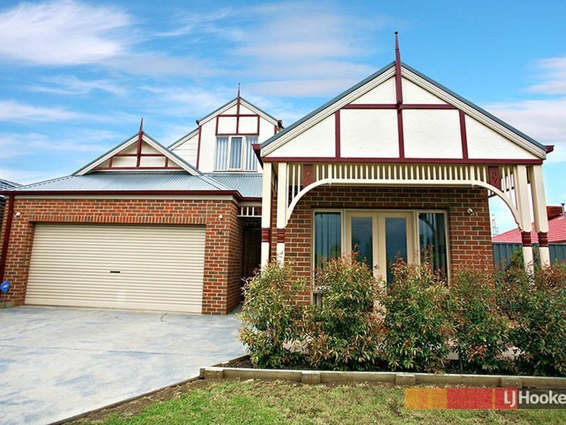 7 Waterville Vista, Cranbourne VIC 3977