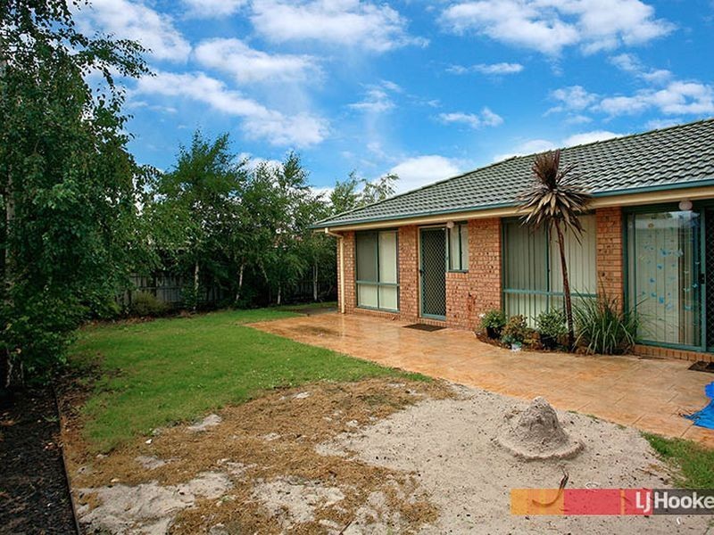 13 Dartmoor Drive, Cranbourne East VIC 3977