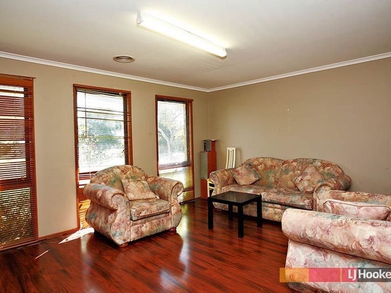 5 Ayres Close, Cranbourne North VIC 3977