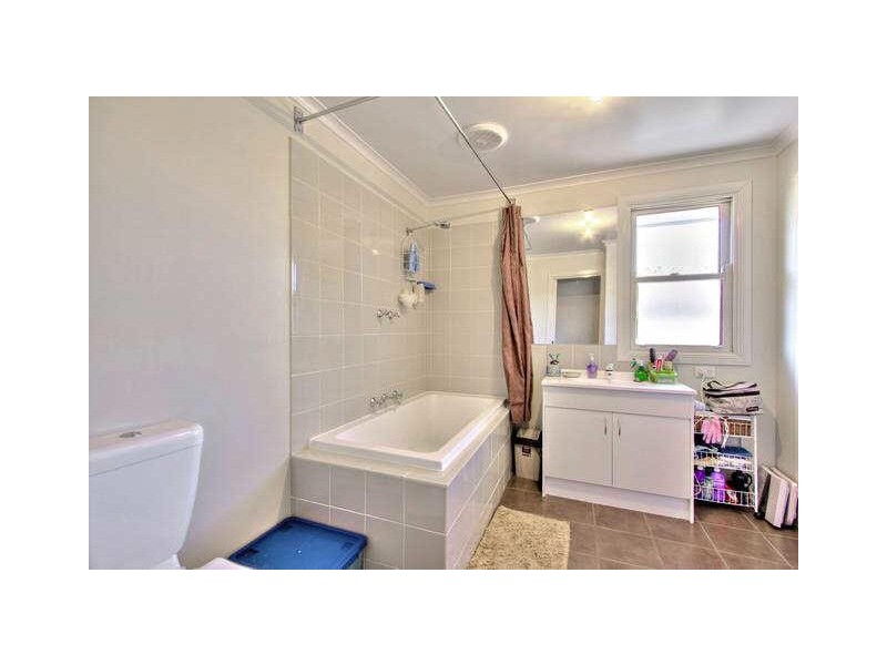 8 Highland Avenue, Hampton Park VIC 3976