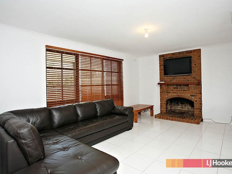 39 Endeavour Drive, Cranbourne North VIC 3977