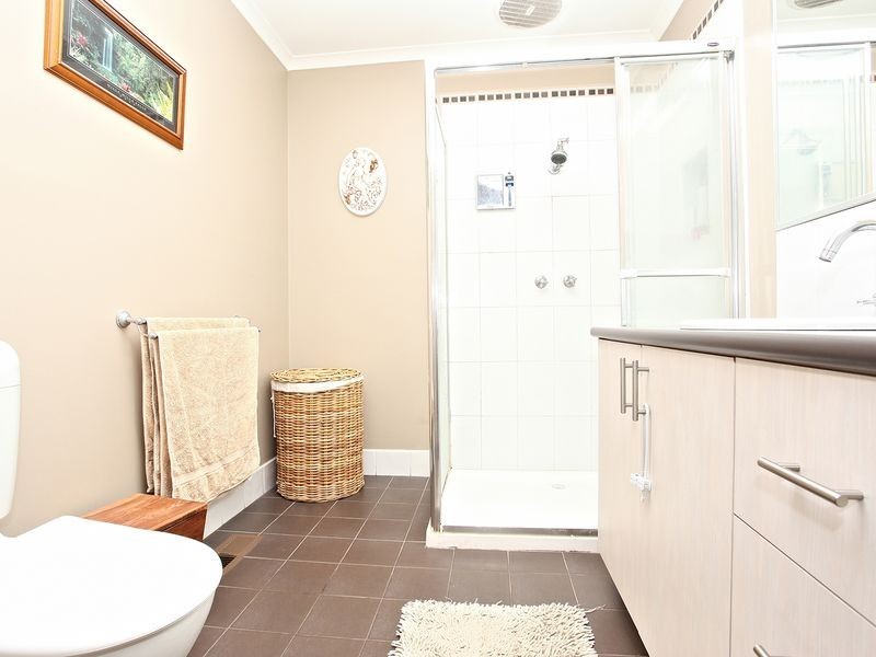 1 Belvoir Court, Cranbourne VIC 3977