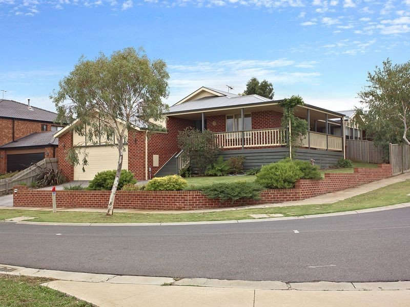 1 Belvoir Court, Cranbourne VIC 3977