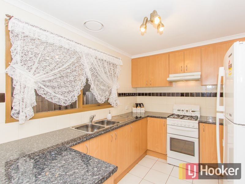 62 Clairmont Avenue, Cranbourne VIC 3977