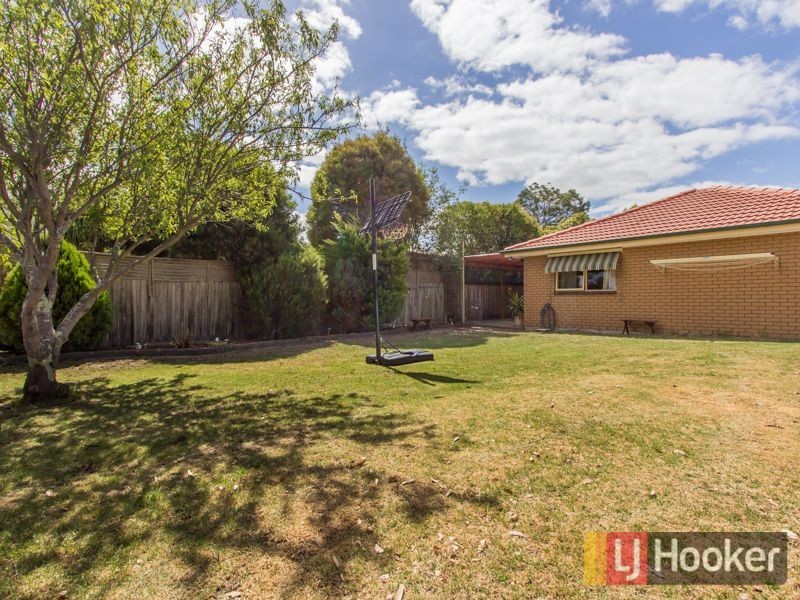 62 Clairmont Avenue, Cranbourne VIC 3977