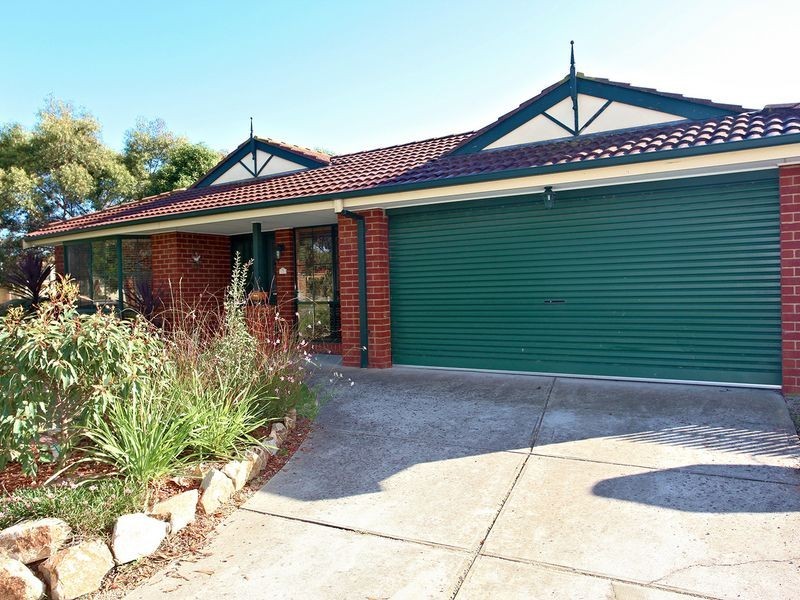 7 Reginald Court, Cranbourne West VIC 3977