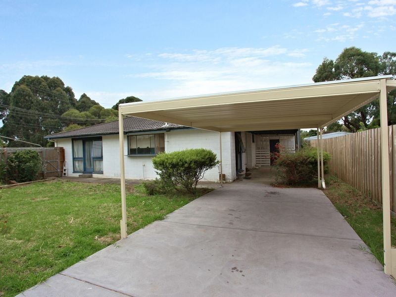 2 Barkly Street, Cranbourne VIC 3977