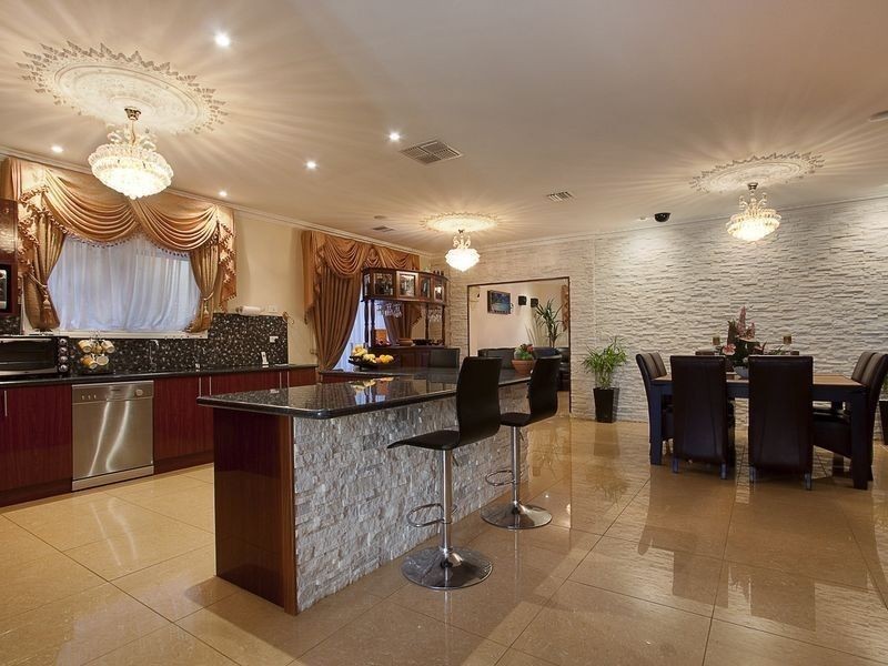 57 Glenview Rise, Berwick VIC 3806