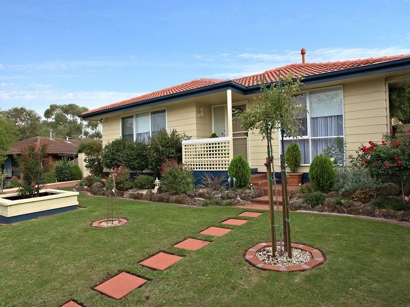 3 Gregory Court, Cranbourne VIC 3977