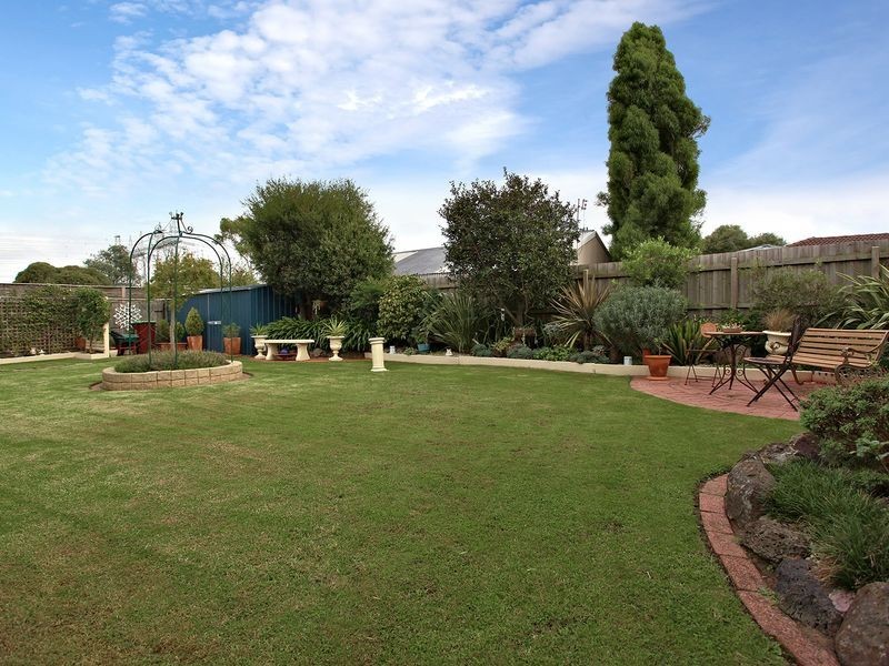 3 Gregory Court, Cranbourne VIC 3977