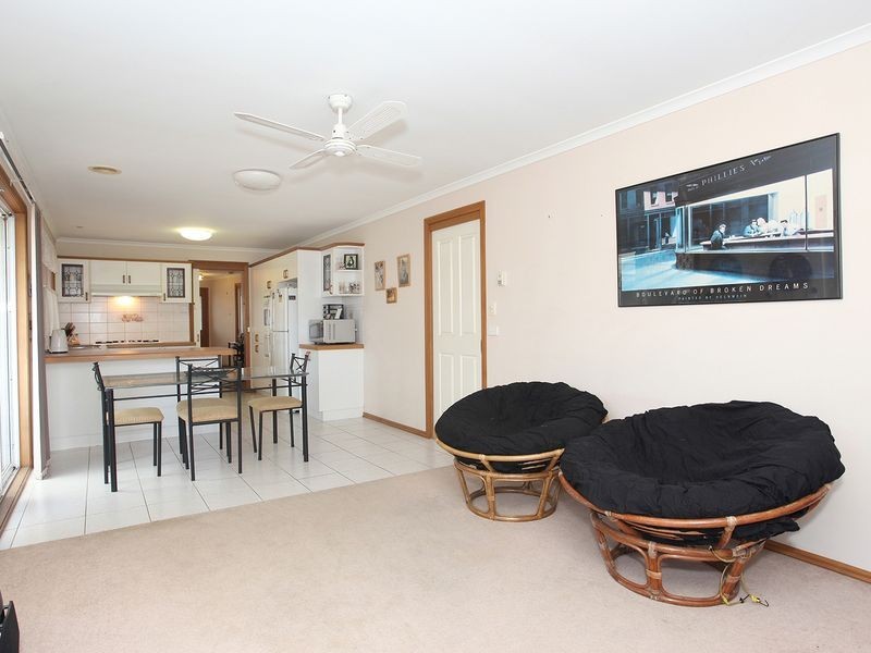 11 Wildwood Court, Cranbourne North VIC 3977