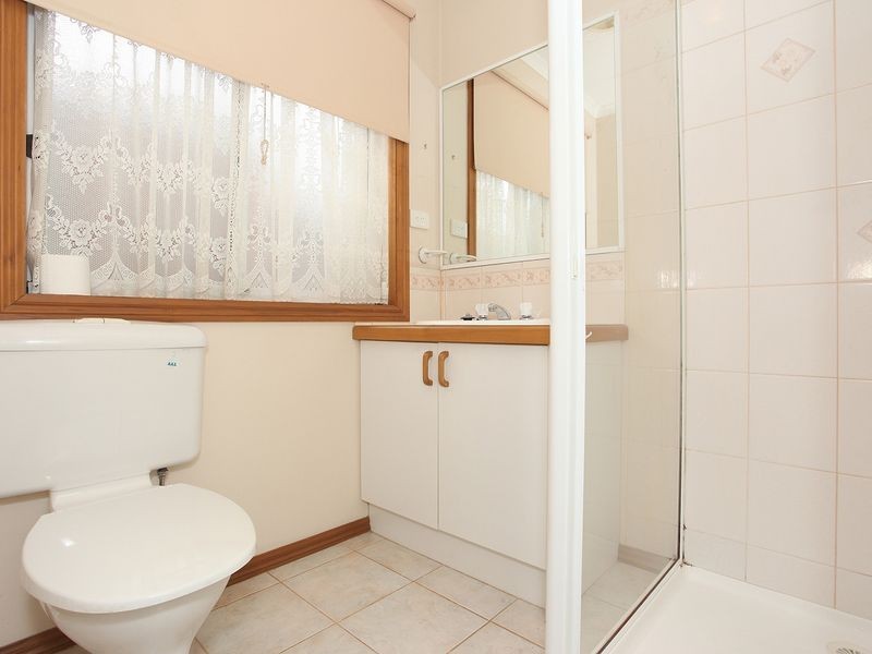 11 Wildwood Court, Cranbourne North VIC 3977