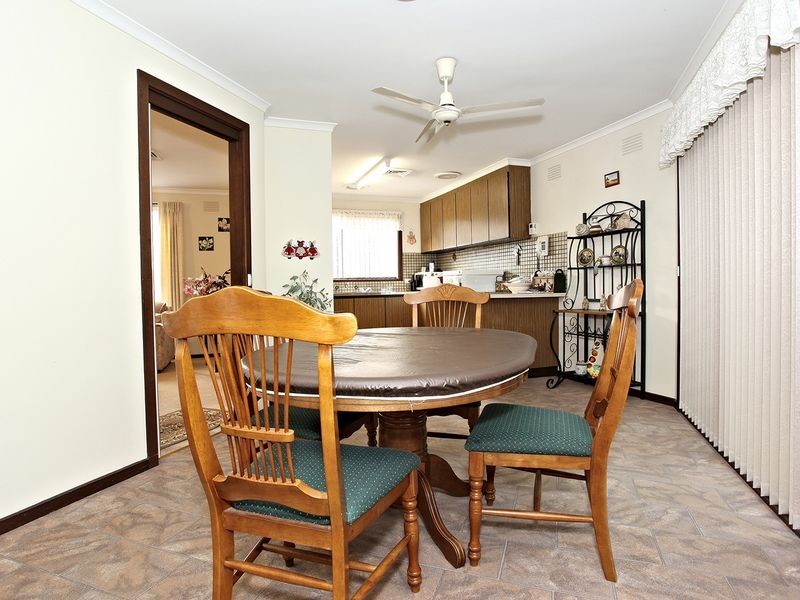 15 Frances Court, Cranbourne VIC 3977