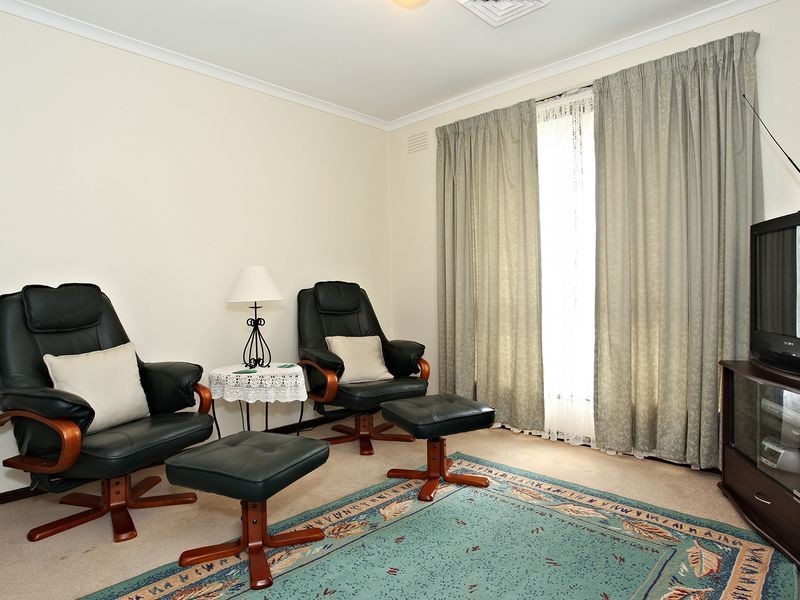 15 Frances Court, Cranbourne VIC 3977