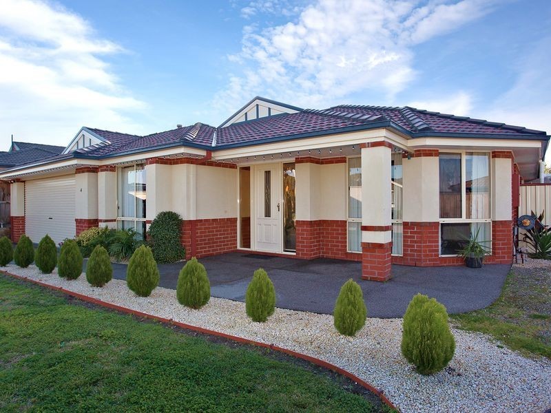 4 Redoak Terrace, Lyndhurst VIC 3975
