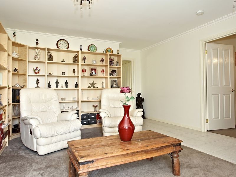 16 Turella Close, Berwick VIC 3806