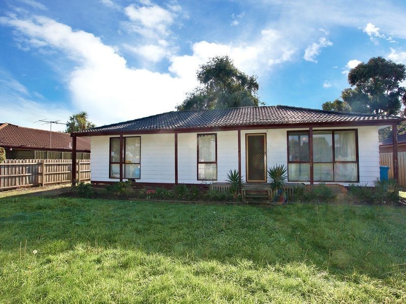 9 Thompsons Road, Cranbourne VIC 3977