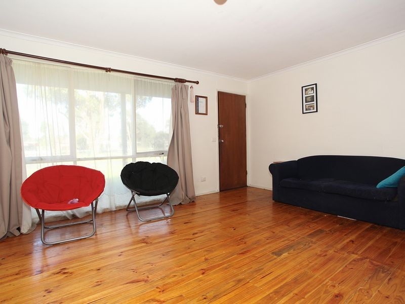 9 Thompsons Road, Cranbourne VIC 3977
