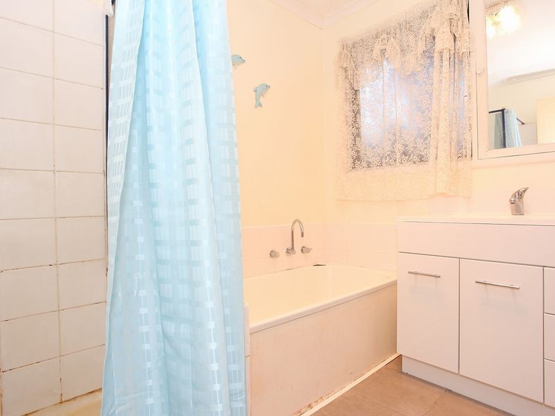 9 Thompsons Road, Cranbourne VIC 3977
