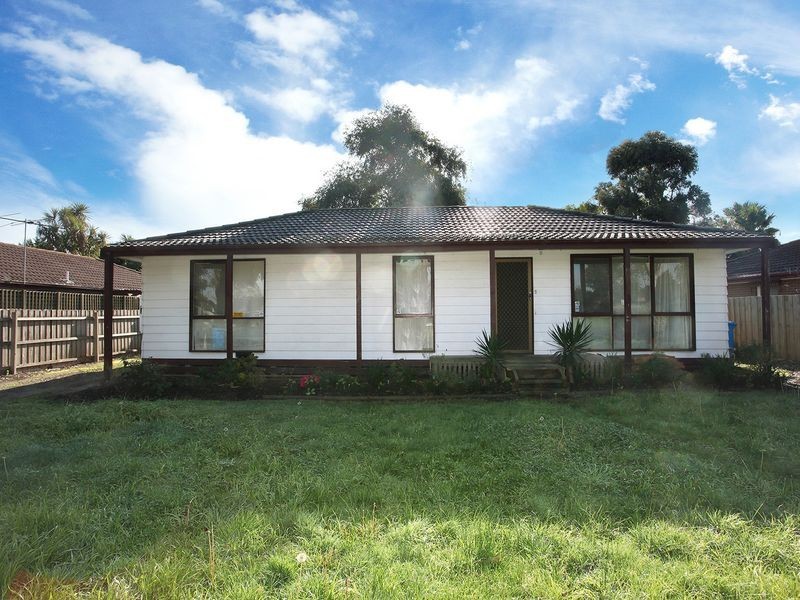 9 Thompsons Road, Cranbourne VIC 3977