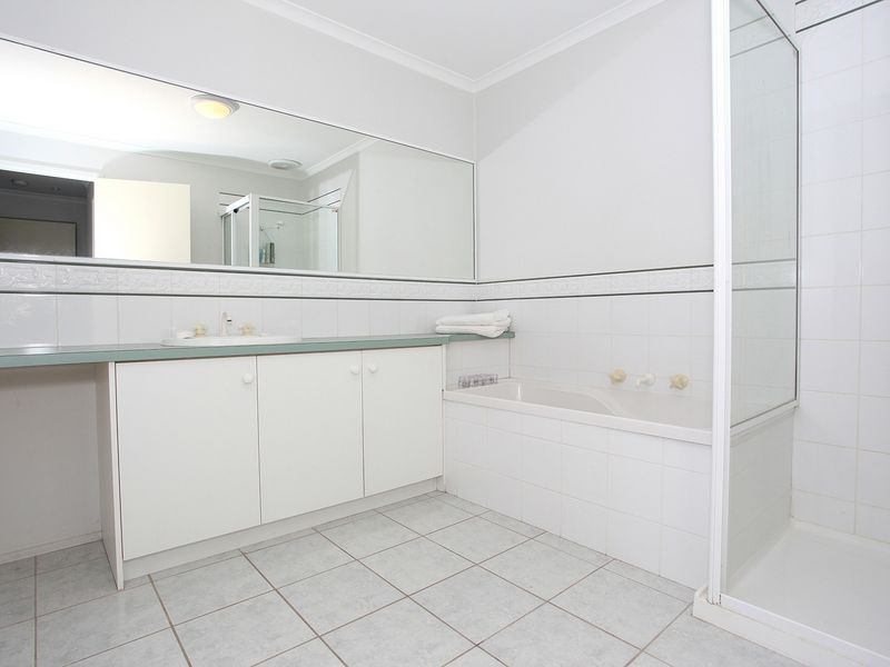 31 Elizabeth Street, Cranbourne North VIC 3977