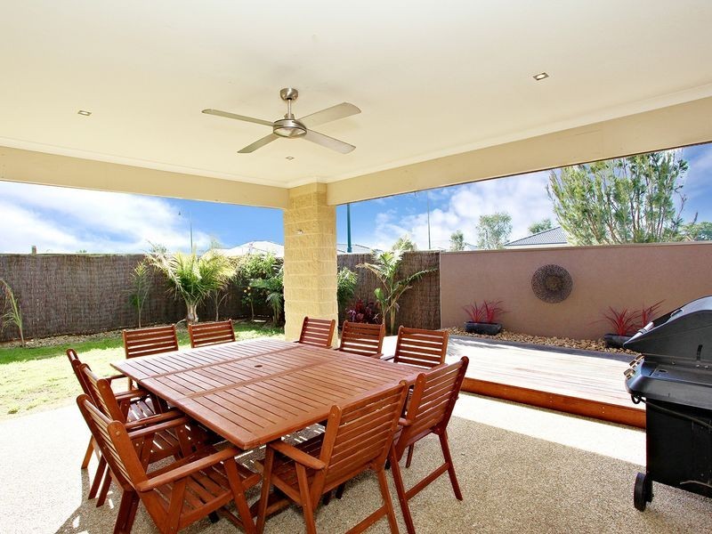 29 Ferndown Drive, Cranbourne VIC 3977