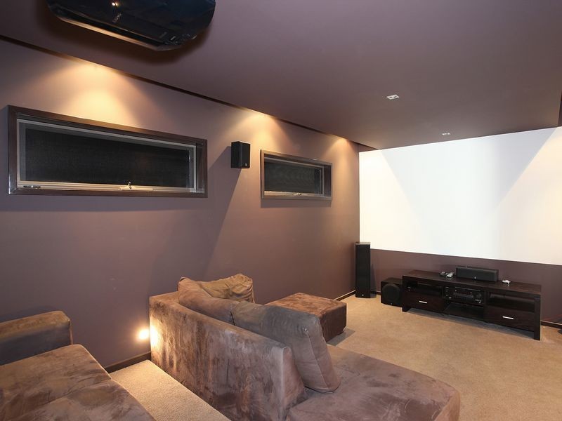 29 Ferndown Drive, Cranbourne VIC 3977