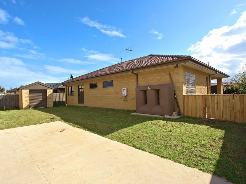29 Ferndown Drive, Cranbourne VIC 3977