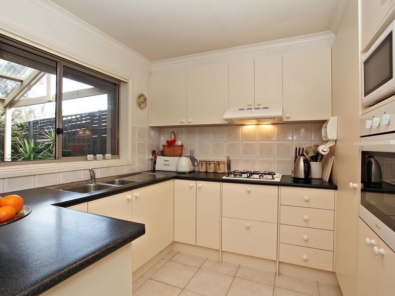 1/74 Huon Park Road, Cranbourne North VIC 3977