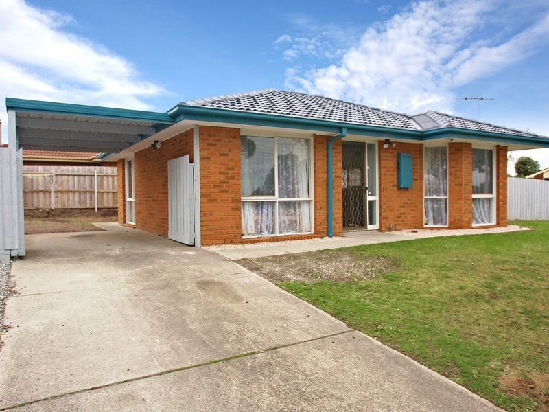 1/81 Endeavour Drive, Cranbourne North VIC 3977