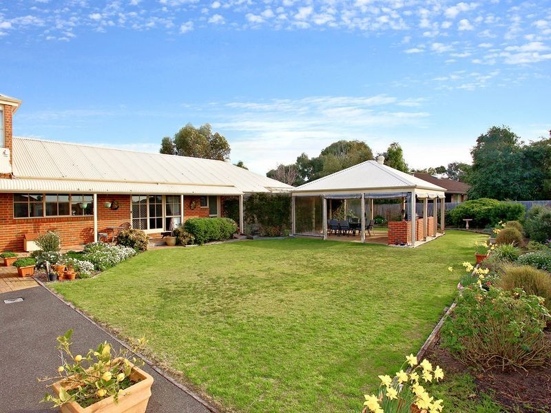 21 Stevensons Road, Cranbourne VIC 3977