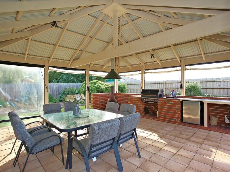 21 Stevensons Road, Cranbourne VIC 3977