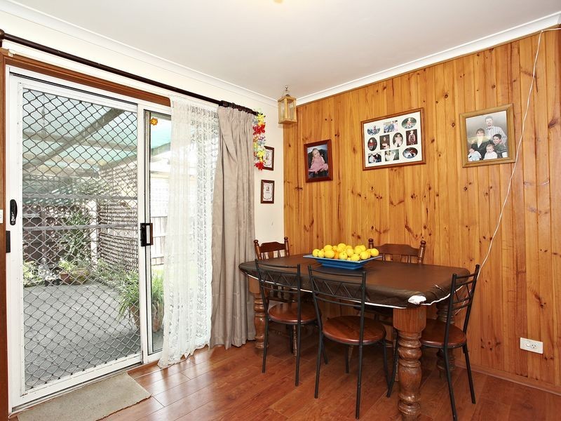 2/17 Fairfield Street, Cranbourne VIC 3977