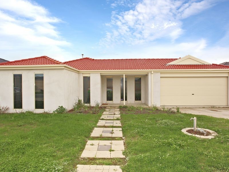 52 Kingdom Drive, Cranbourne VIC 3977