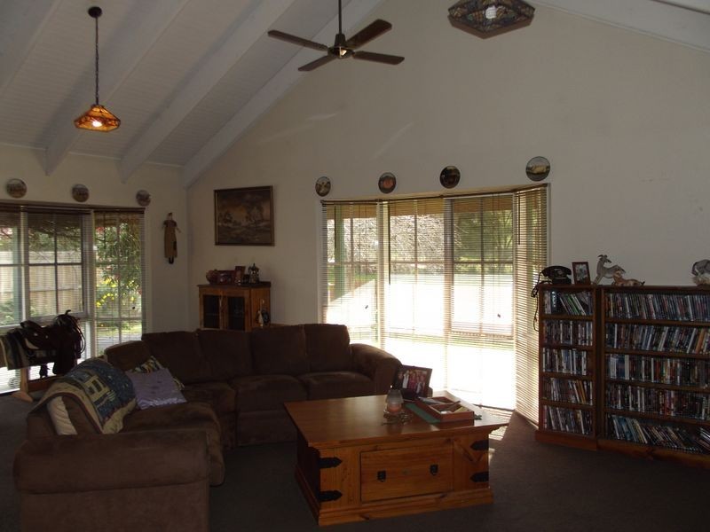 86 Huon Park Road, Cranbourne VIC 3977