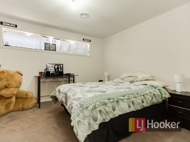 7 Statesman Circuit, Cranbourne East VIC 3977