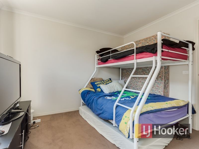 7 Statesman Circuit, Cranbourne East VIC 3977