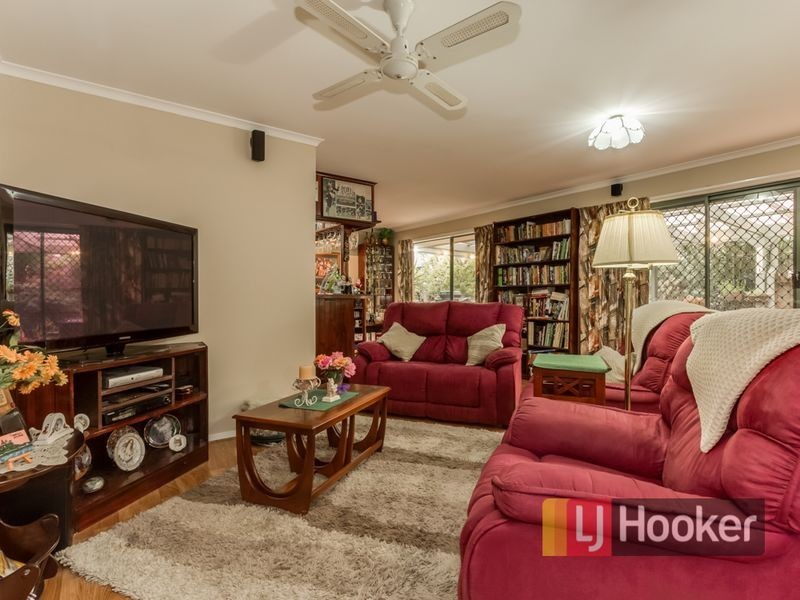 16 Neptune Place, Cranbourne West VIC 3977