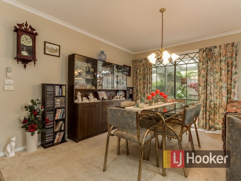 16 Neptune Place, Cranbourne West VIC 3977