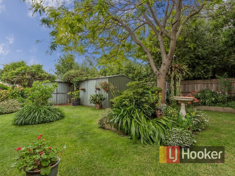 16 Neptune Place, Cranbourne West VIC 3977