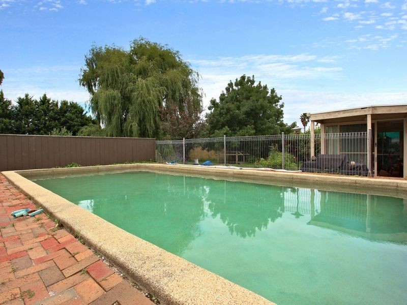 3 Elizabeth Street, Cranbourne North VIC 3977