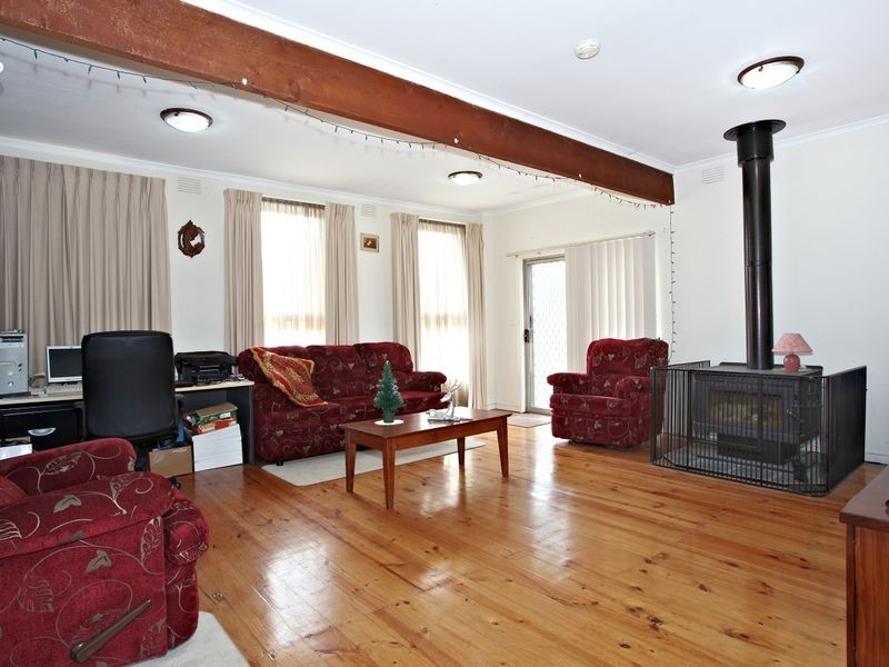 3 Elizabeth Street, Cranbourne North VIC 3977