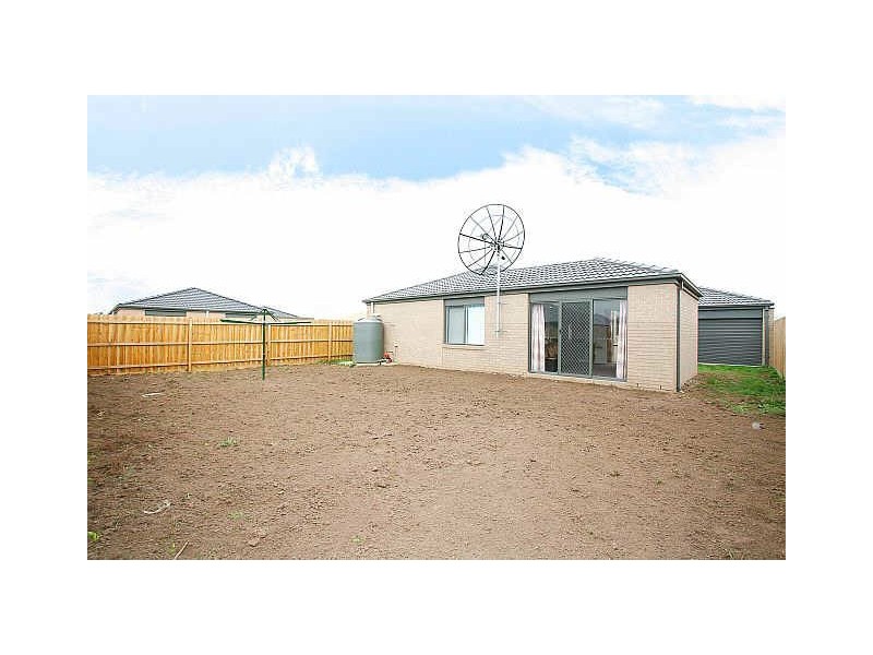 3 Baltic Way, Cranbourne VIC 3977