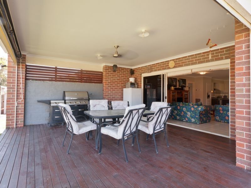 4 Danby Court, Cranbourne North VIC 3977