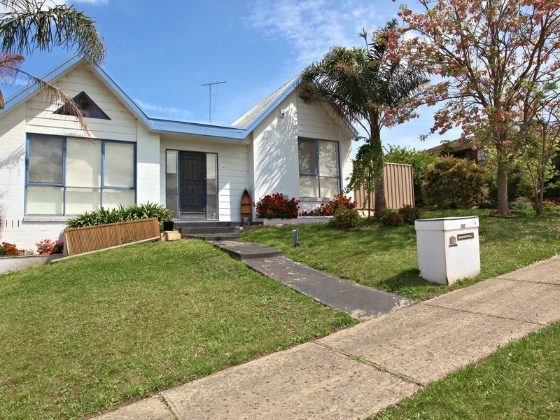 40 John Hunter Drive, Endeavour Hills VIC 3802